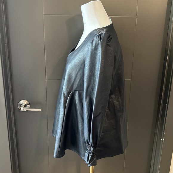 Tuckernuck faux-leather top, size S - Picture 2 of 6